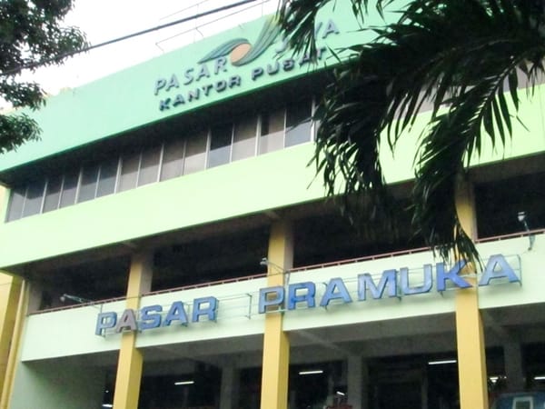 pasar-pramuka-2