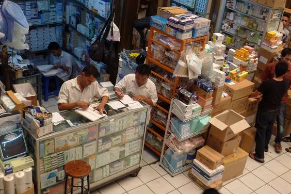 Harga Alkes di Pasar Pramuka