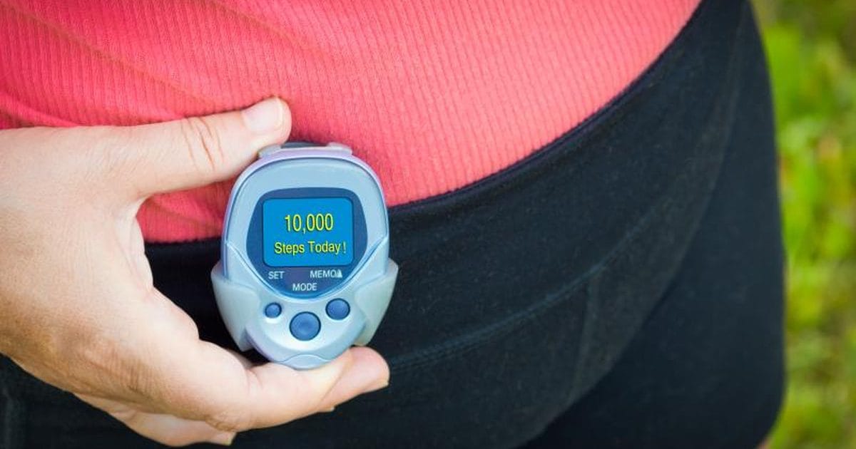 Berjalan Bersama Pedometer; Pantau Langkah dan Jadi Bugar!