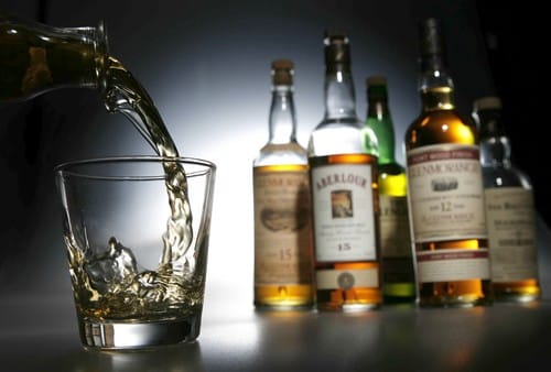 [20061108 (LA/A3) -- (no caption) -- PHOTOGRAPHER: Myung J. Chun Los Angeles Times 20061108 (LA/F7) -- BOTTLED UP: Single-malt Scotches that have been finished in various woods, such as Oloroso sherry or Burgundy casks. -- PHOTOGRAPHER: Myung J. Chun Los Angeles Times] *** [Chun, Myung J. -- - 116490.FO.1019.scotch.MJC -- Single malt Scotch whisky. Photo shot on Thursday, October 19, 2006.]