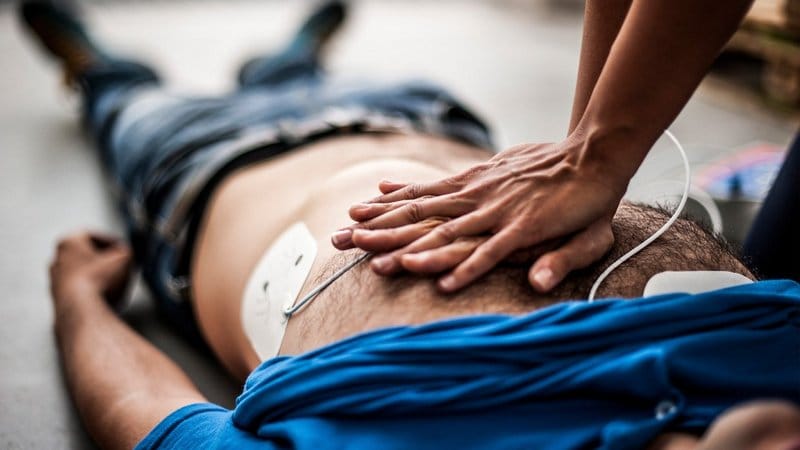 CAT_ES_Mengenal-Teknik-Darurat-CPR-1