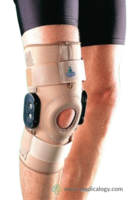 Oppo 1036 Multiorthosis Knee Brace Ukuran L